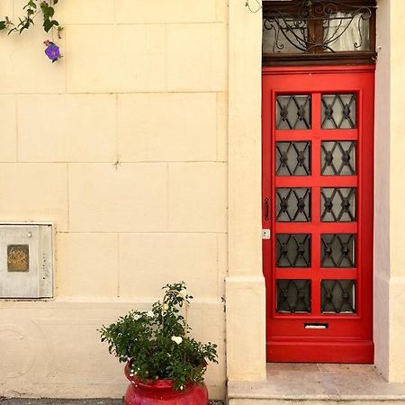 Le Donjon De La Roquette Apartment Arles Ngoại thất bức ảnh
